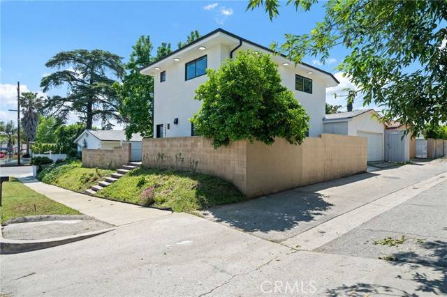 Northridge, CA 91343,16609 Superior St