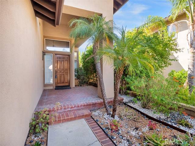 Tustin, CA 92782,10590 Costello DR