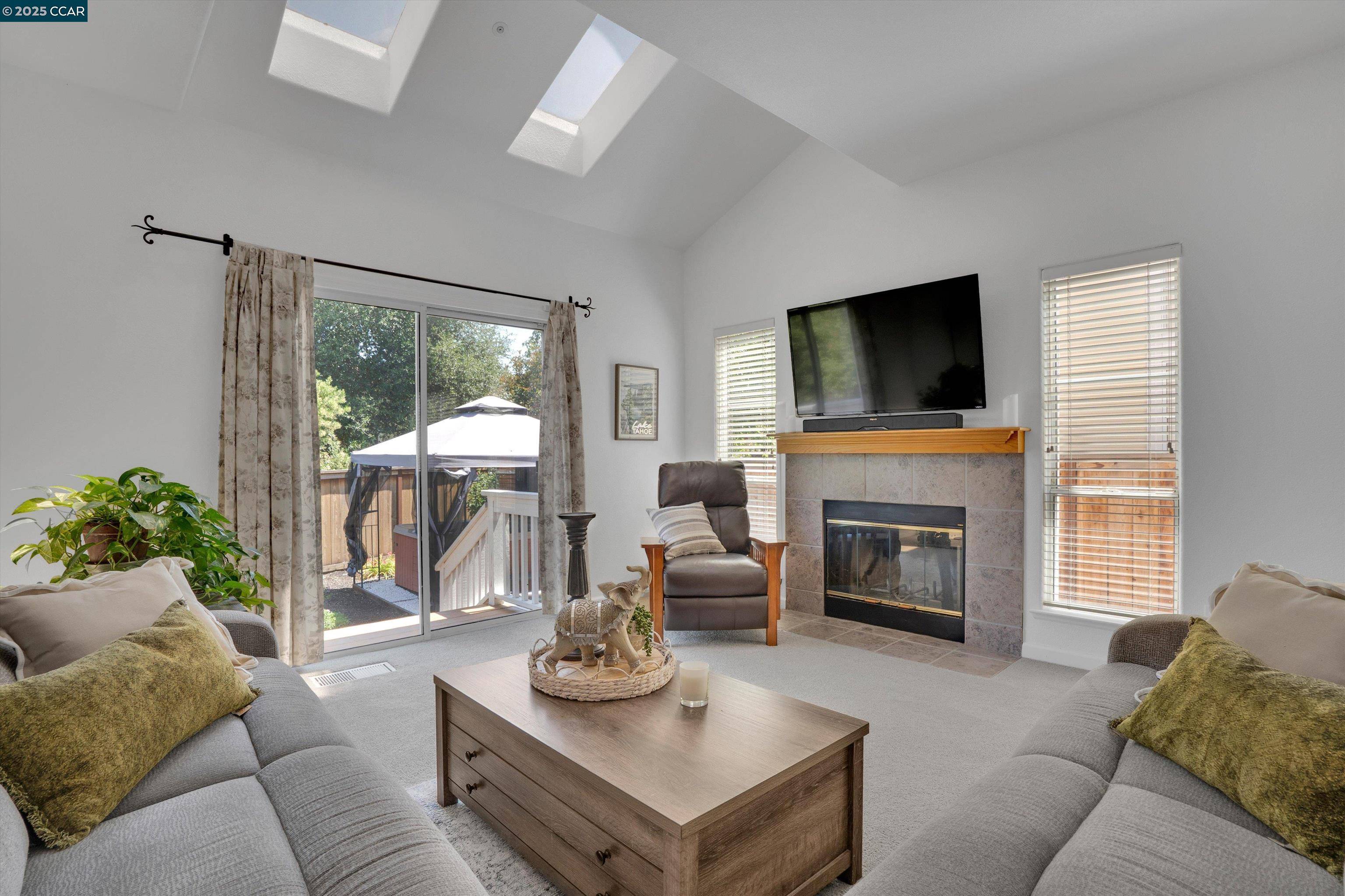 Martinez, CA 94553,123 Williamson Ct