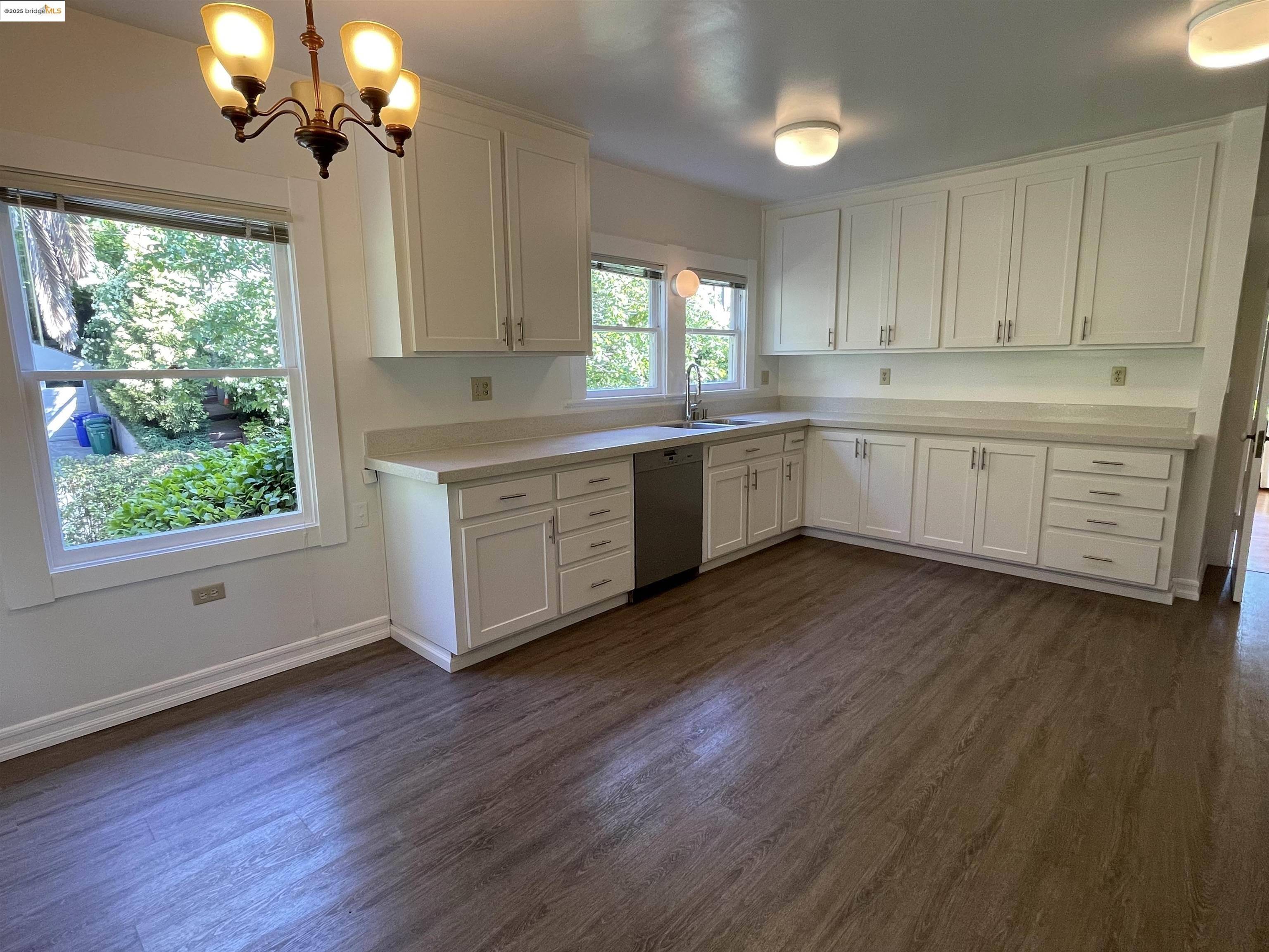 Piedmont, CA 94610,1159 Winsor