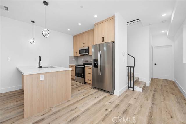 Sherman Oaks, CA 91411,14523 Weddington ST