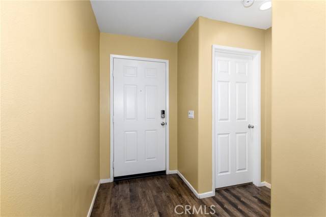 Adelanto, CA 92301,10582 Pampas CT