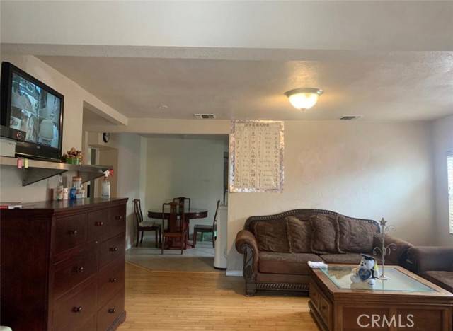 Rosemead, CA 91770,7513 Marsh AVE
