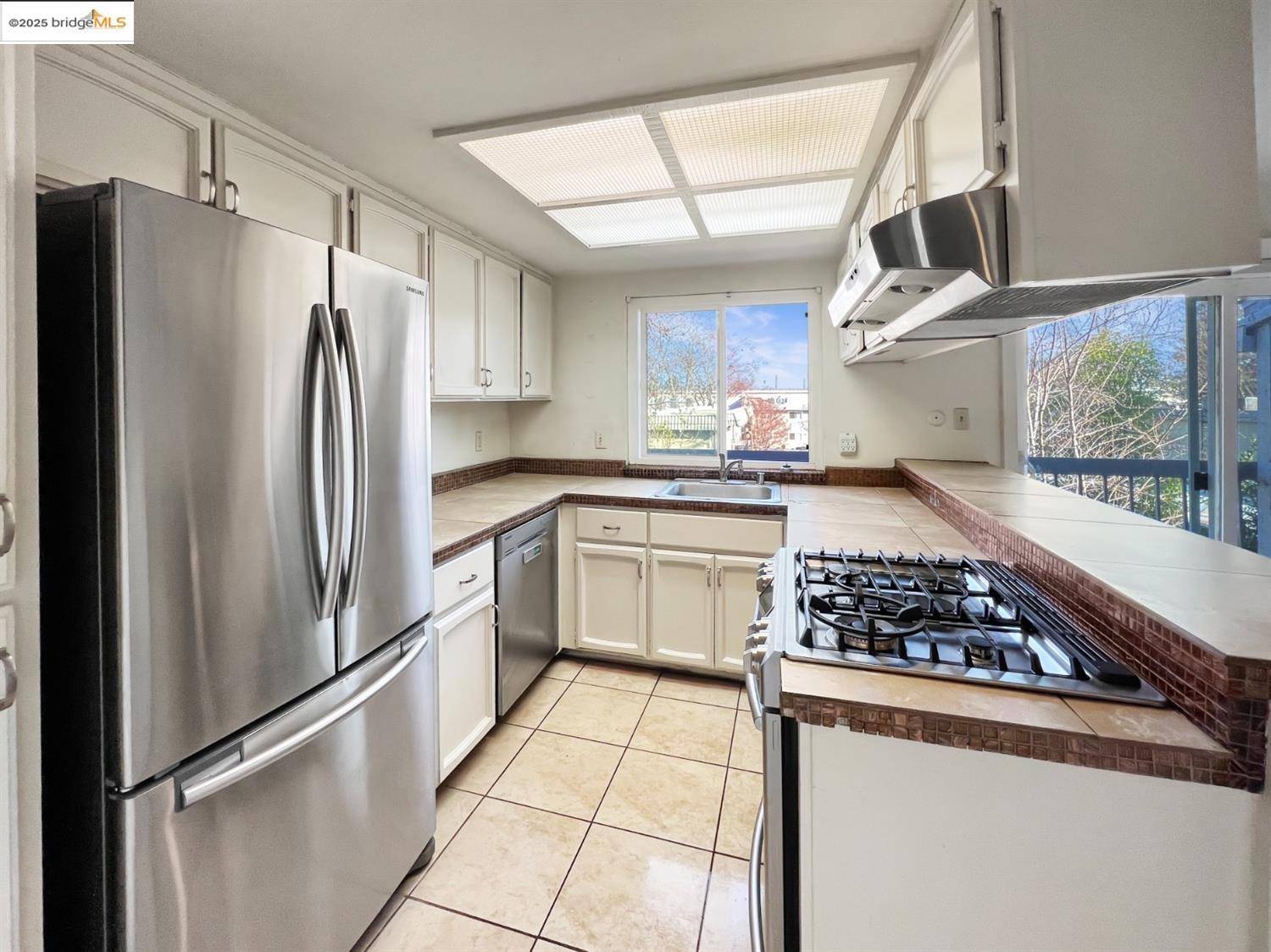 Sacramento, CA 95825,1326 Oak Terrace Ct 16