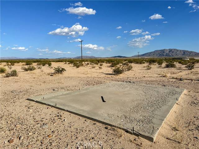 Twentynine Palms, CA 92277,4200 Pinto Mountain RD