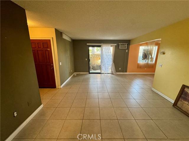 Santa Ana, CA 92706,1806 N Fairview ST Q