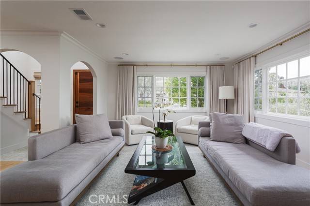 Newport Beach, CA 92663,425 Tustin AVE