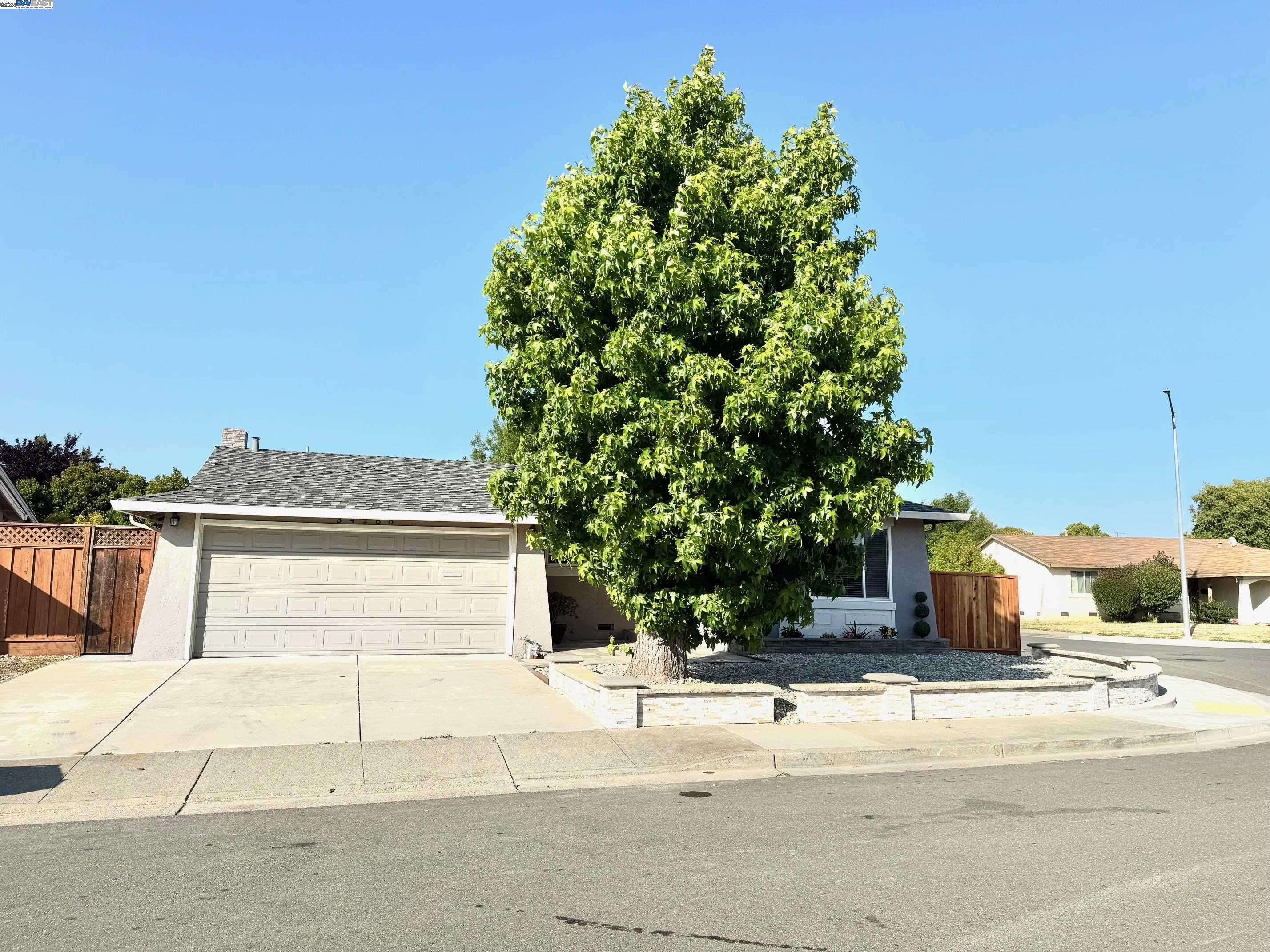 Fremont, CA 94555,34288 Torrington Pl