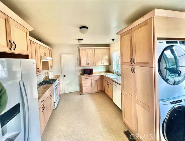 Glendale, CA 91202,512 Spencer ST