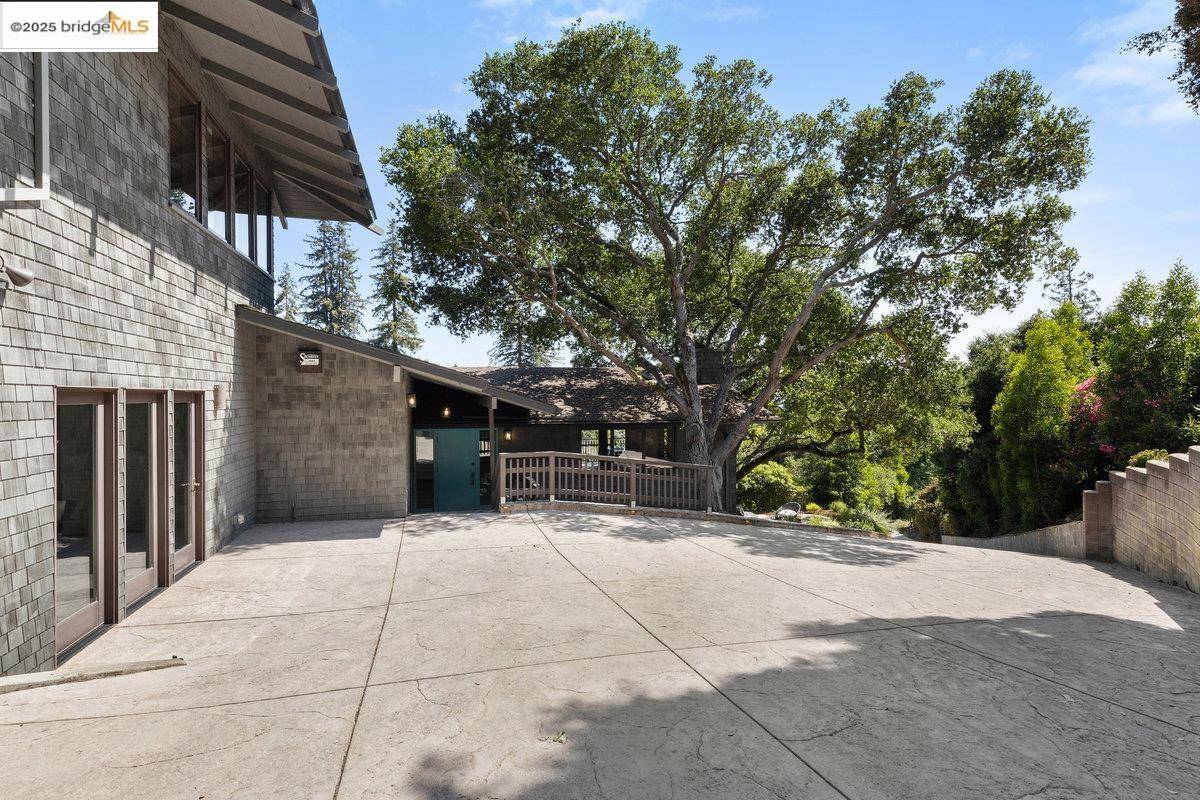 Piedmont, CA 94611,99 Lexford Rd