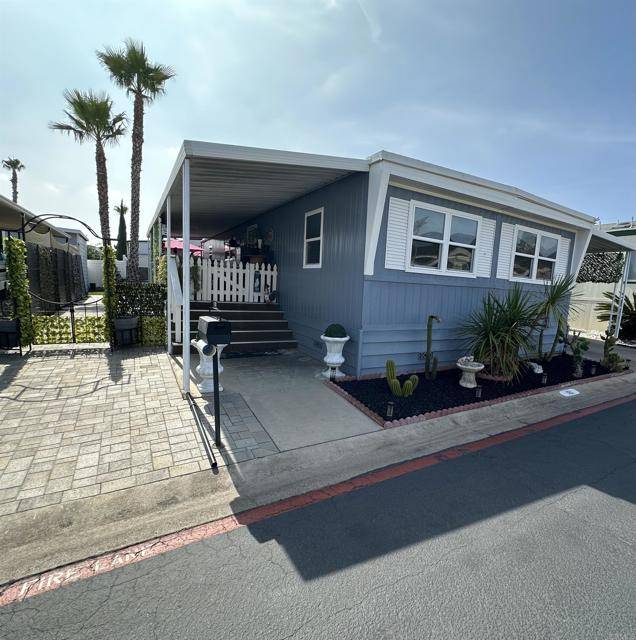 Santee, CA 92071,8301 Mission Gorge RD 181