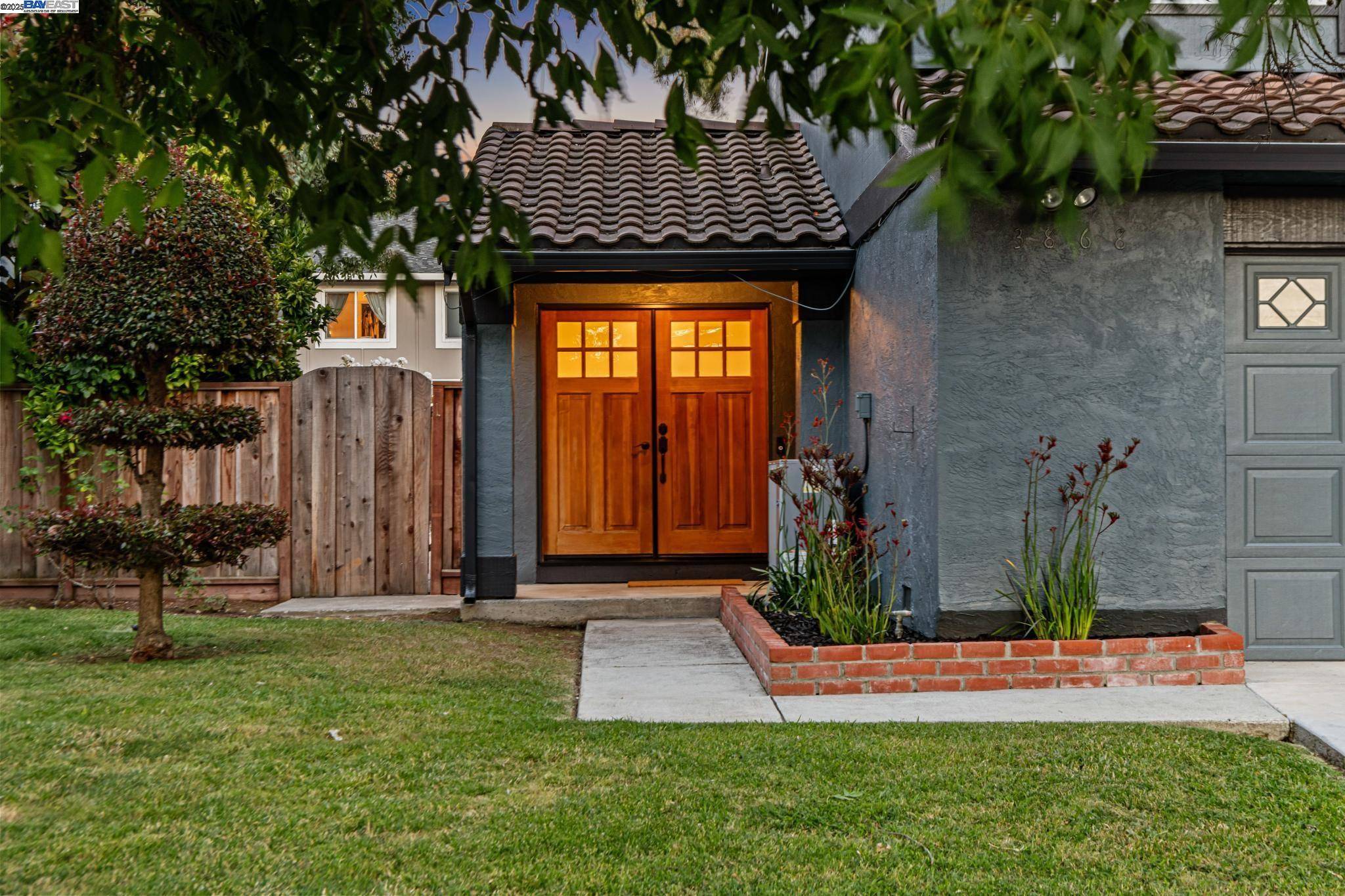 Fremont, CA 94555,3868 Shovler Lake Ct