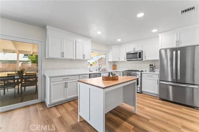 Simi Valley, CA 93063,1808 Fair AVE