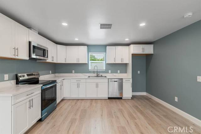 Sylmar, CA 91342,13027 N Herrick AVE