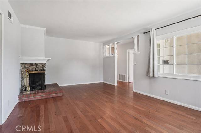 Woodland Hills, CA 91303,6552 Farralone AVE