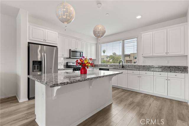 Downey, CA 90241,10648 Paramount BLD