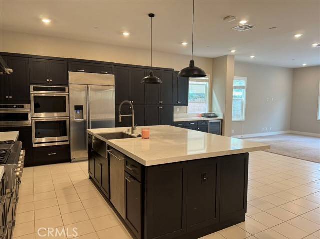 Irvine, CA 92618,70 swift