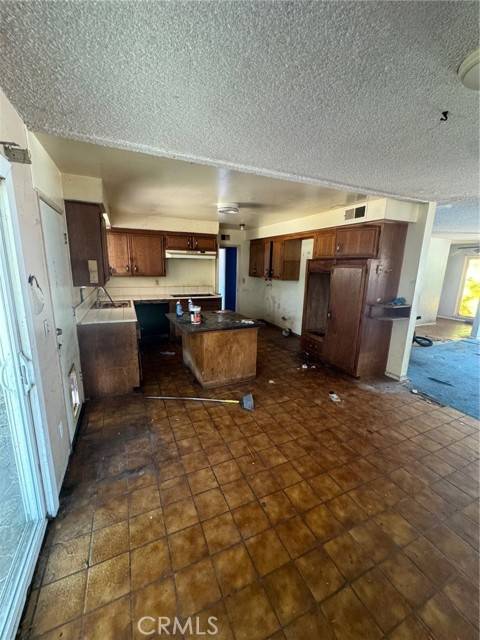 Granada Hills, CA 91344,11502 Valjean AVE