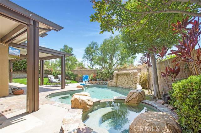 Rancho Santa Margarita, CA 92679,20781 Raintree LN