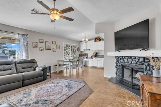 Hesperia, CA 92345,17660 Seaforth ST