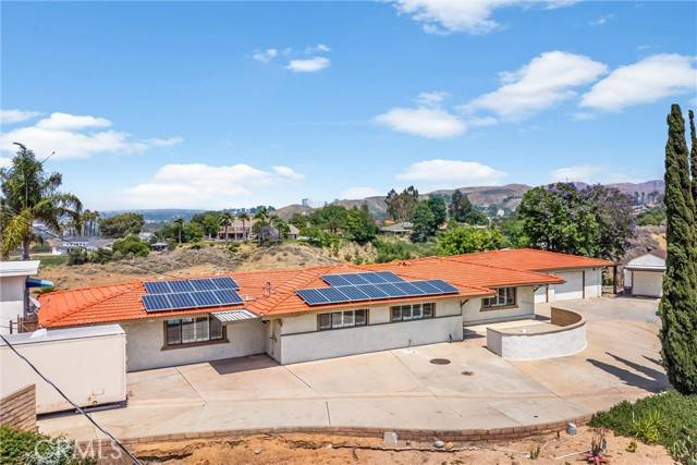 Colton, CA 92324,1835 Hilltop DR