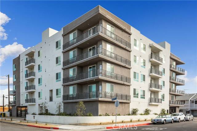North Hollywood, CA 91606,11714 Archwood ST 309