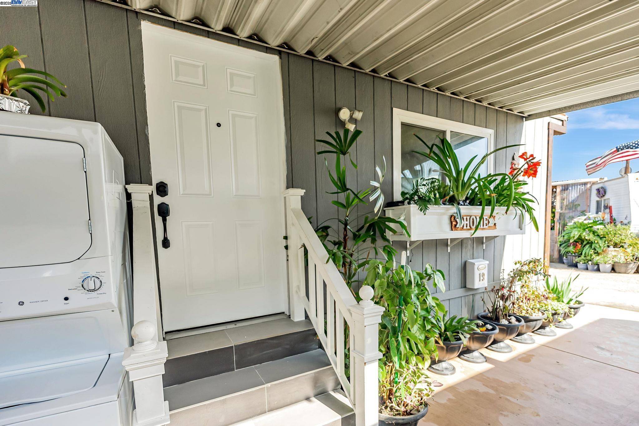 Hayward, CA 94541,19150 Hesperian Blvd #19