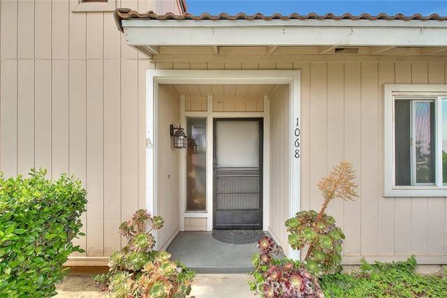 Corona, CA 92882,1068 Border AVE