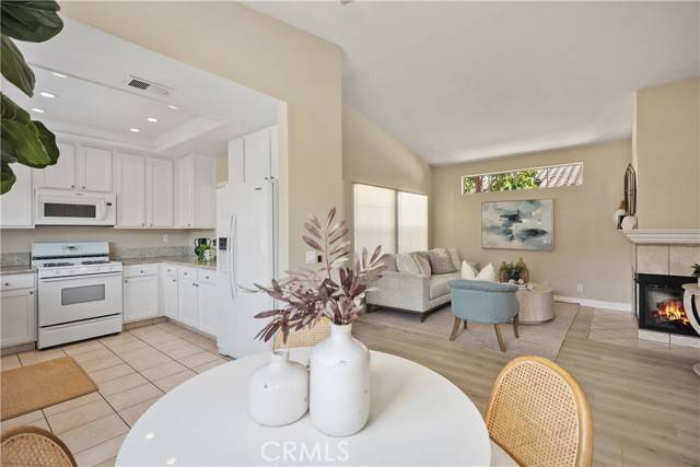 Rancho Santa Margarita, CA 92688,20 Via Jolitas
