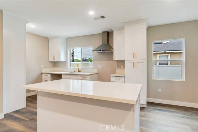 San Bernardino, CA 92405,3067 Genevieve ST