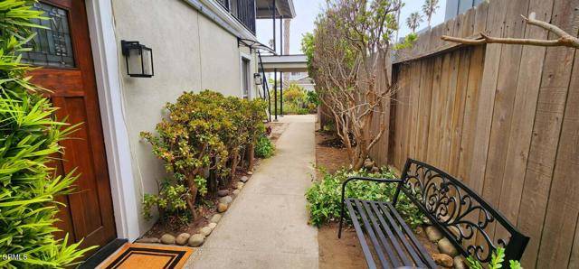 Ventura, CA 93001,2420 Seahorse AVE