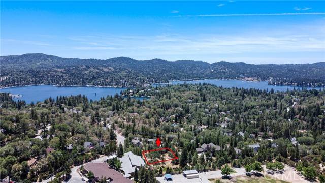 Lake Arrowhead, CA 92352,1229 Halifax DR