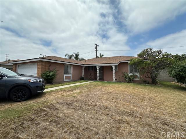 Santa Ana, CA 92704,910 S Bewley ST