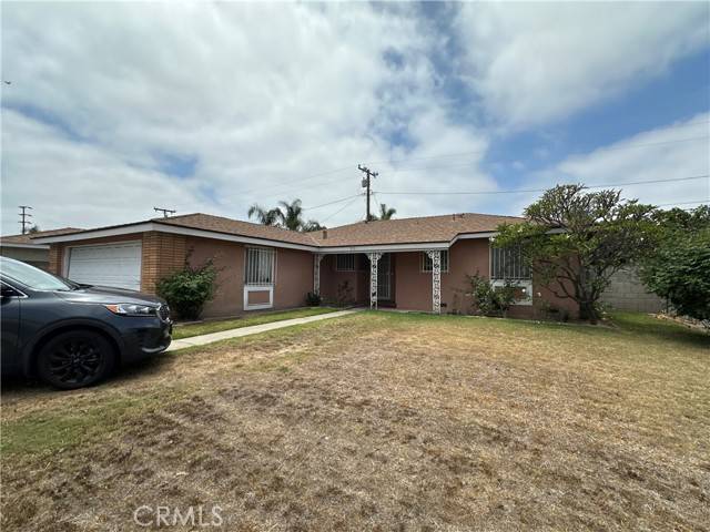 Santa Ana, CA 92704,910 S Bewley ST