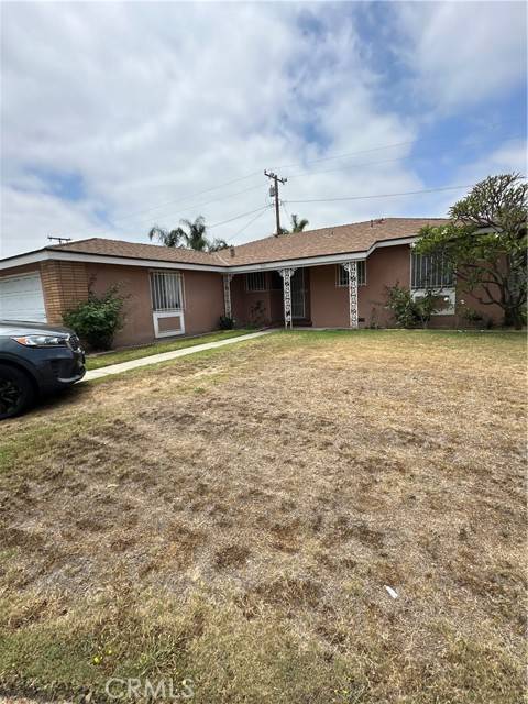Santa Ana, CA 92704,910 S Bewley ST