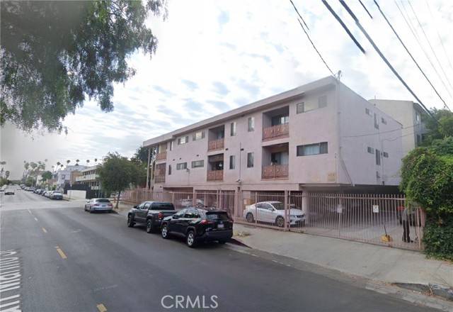 Los Angeles, CA 90019,941 S Gramercy PL