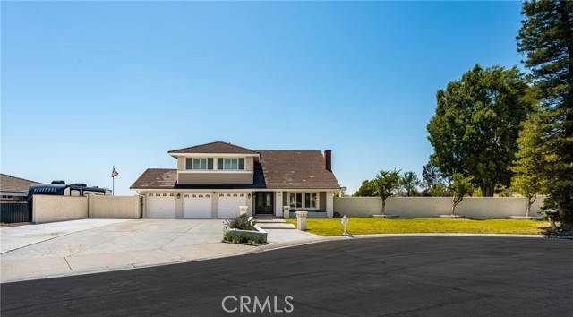 Yorba Linda, CA 92886,6021 Saddletree LN
