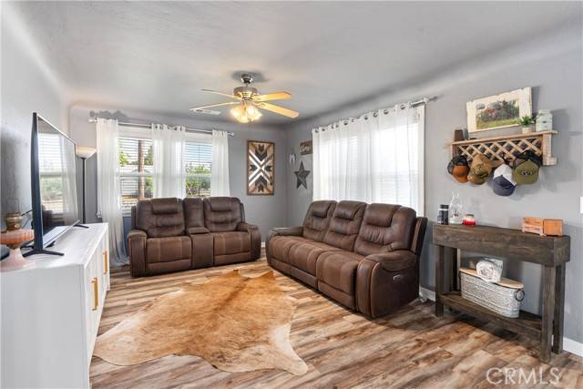 Orland, CA 95963,402 East ST