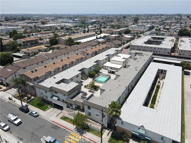 Hawthorne, CA 90250,13325 Kornblum AVE