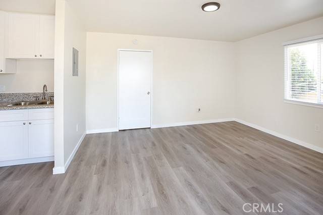 Sun Valley, CA 91352,10709 Sherman PL 10713