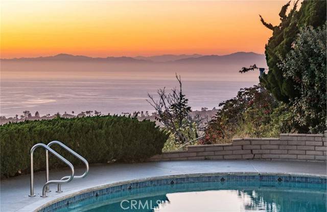 Rancho Palos Verdes, CA 90275,7183 Avenida Altisima