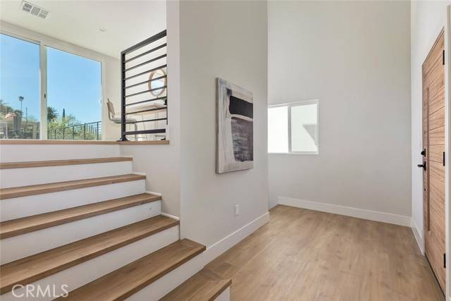 Los Angeles, CA 90032,4136 Raynol ST