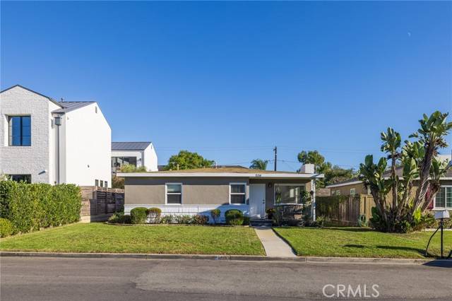 Newport Beach, CA 92663,524 Tustin AVE