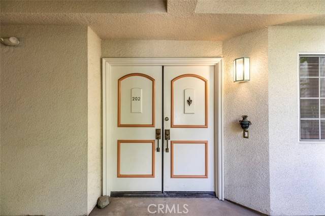 Los Angeles, CA 90046,7218 Hillside AVE 202