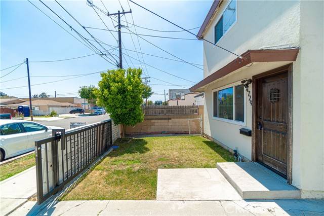 Lawndale, CA 90260,4729 W 152nd ST