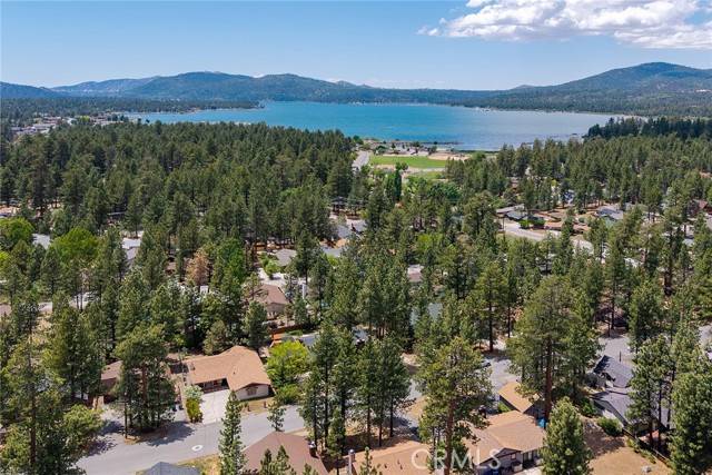 Big Bear Lake, CA 92315,438 Wren DR