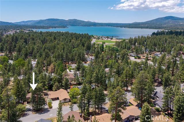 Big Bear Lake, CA 92315,438 Wren DR