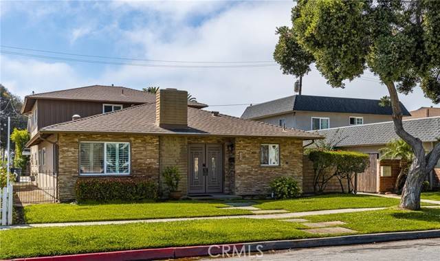 Huntington Beach, CA 92648,522 17th ST