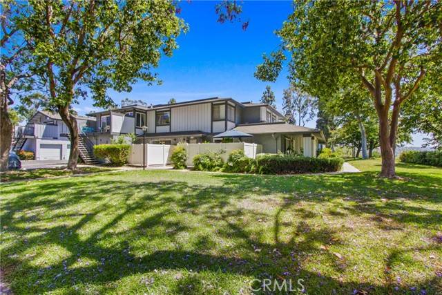 Yorba Linda, CA 92886,6443 Olive Branch LN 11