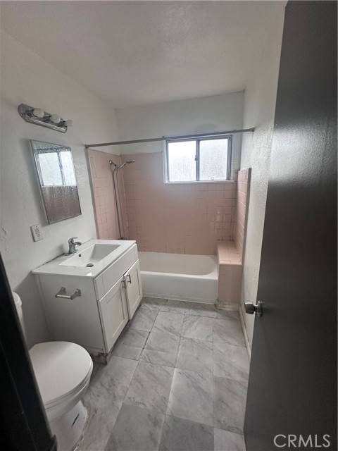 Santa Monica, CA 90404,2021 Cloverfield BLD